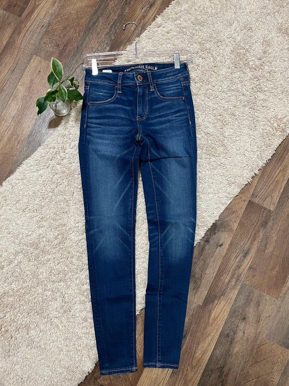 American Eagle 2 Regular Dark Wash Whiskered Super Stretch Jegging Skinny Jeans
